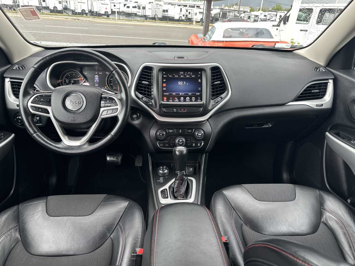 2018 Jeep Cherokee Trailhawk - Photo 16