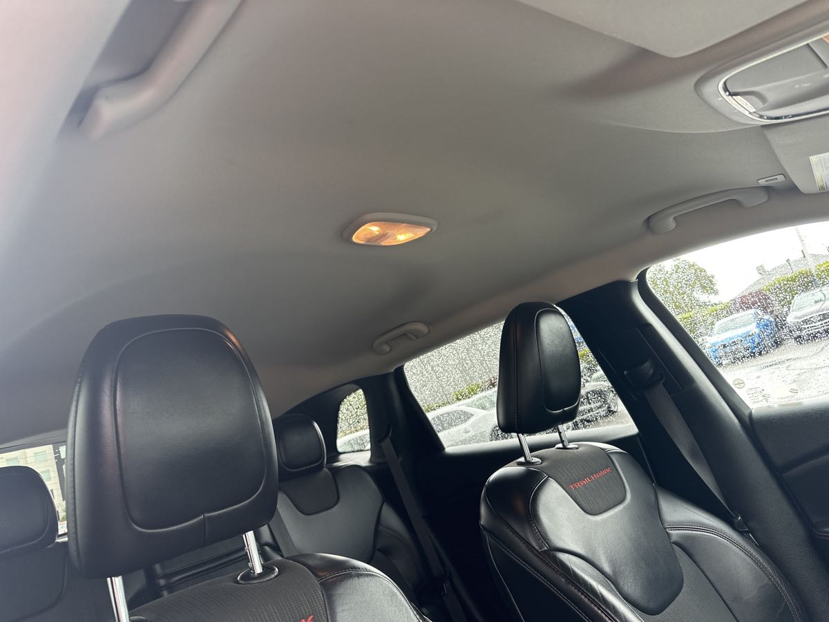 2018 Jeep Cherokee Trailhawk - Photo 22