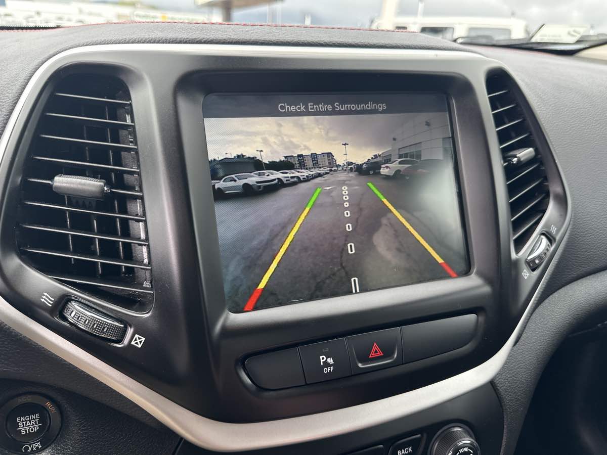 2018 Jeep Cherokee Trailhawk - Photo 26