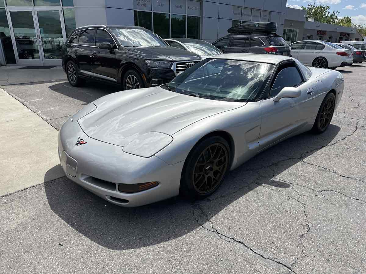 2004 Chevrolet Corvette Base - Photo 2