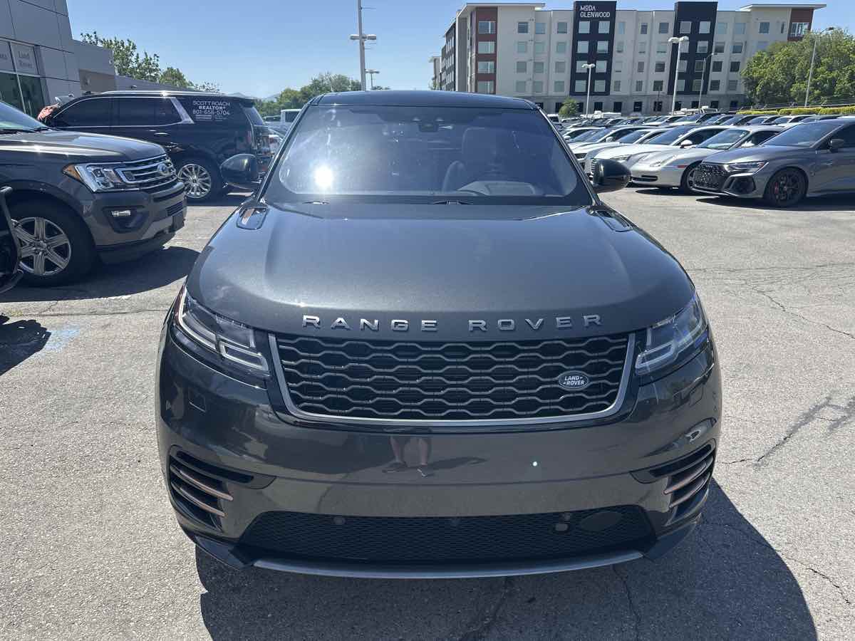 2018 Land Rover Range Rover Velar R-Dynamic HSE photo 3