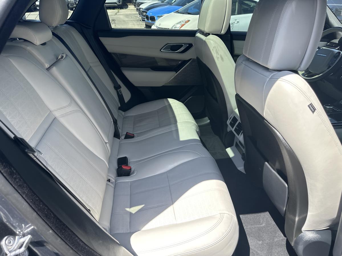 2018 Land Rover Range Rover Velar R-Dynamic HSE photo 19