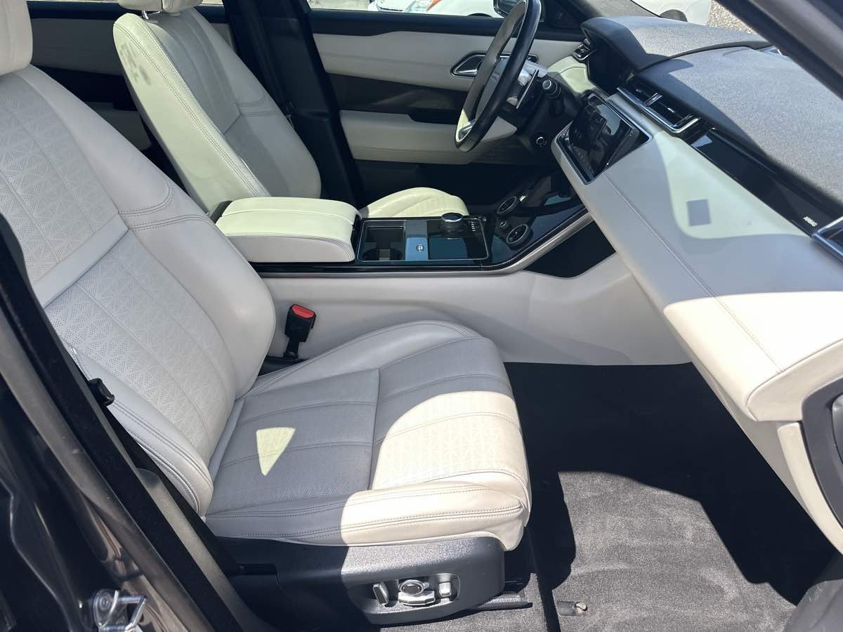 2018 Land Rover Range Rover Velar R-Dynamic HSE photo 21
