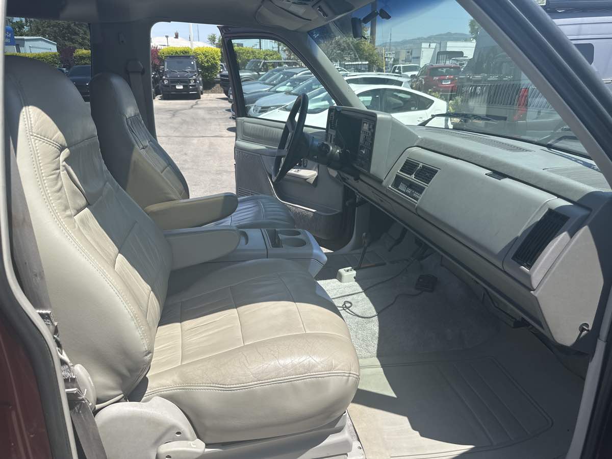 1994 GMC Yukon - Photo 16