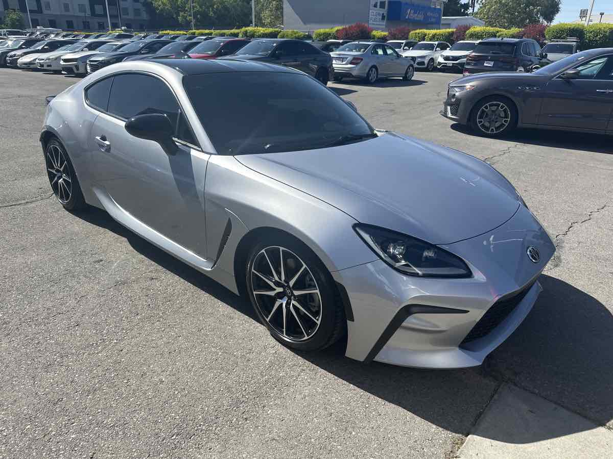2023 Toyota GR86 Base photo 4