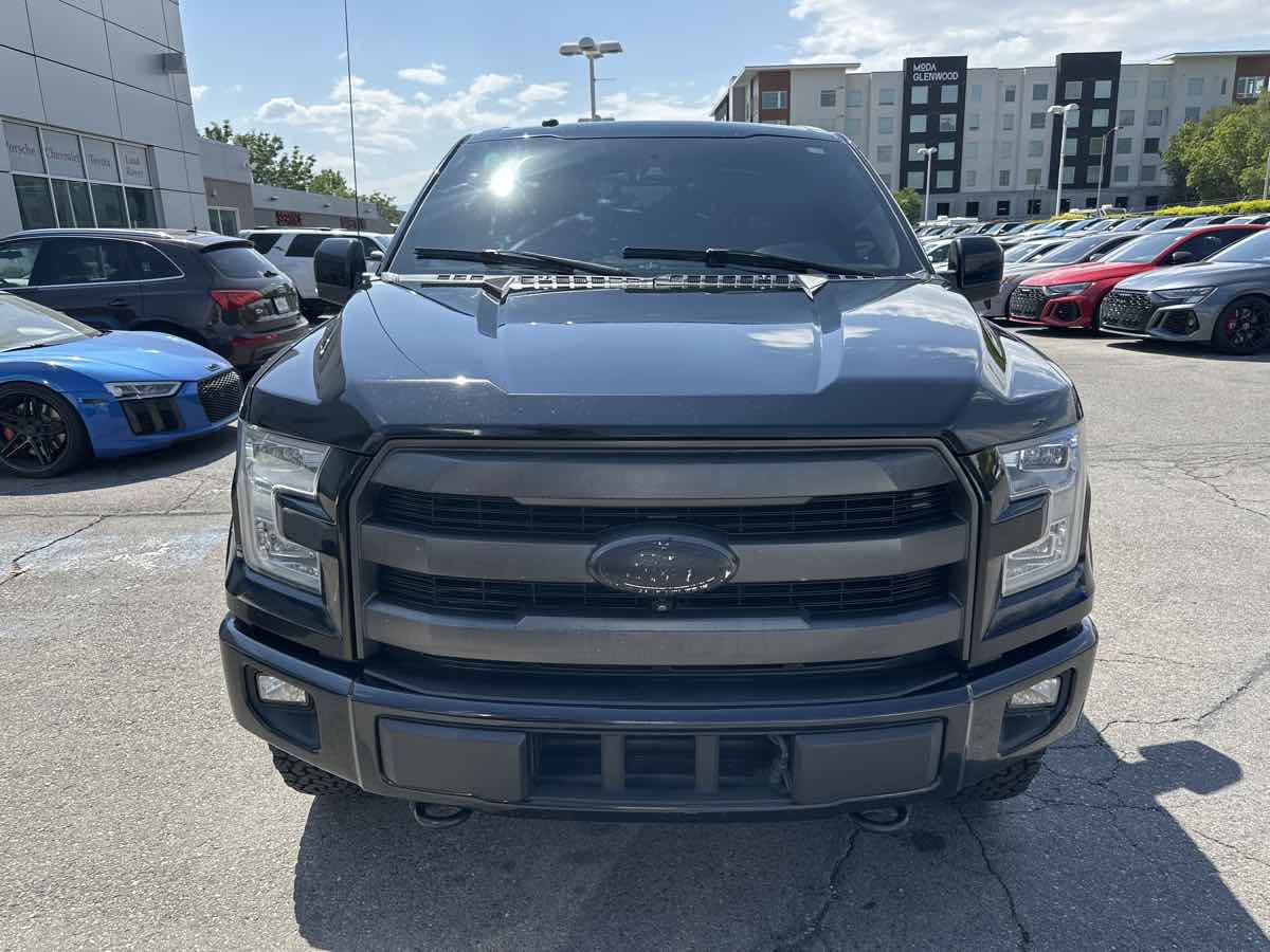 2017 Ford F-150 Lariat photo 2