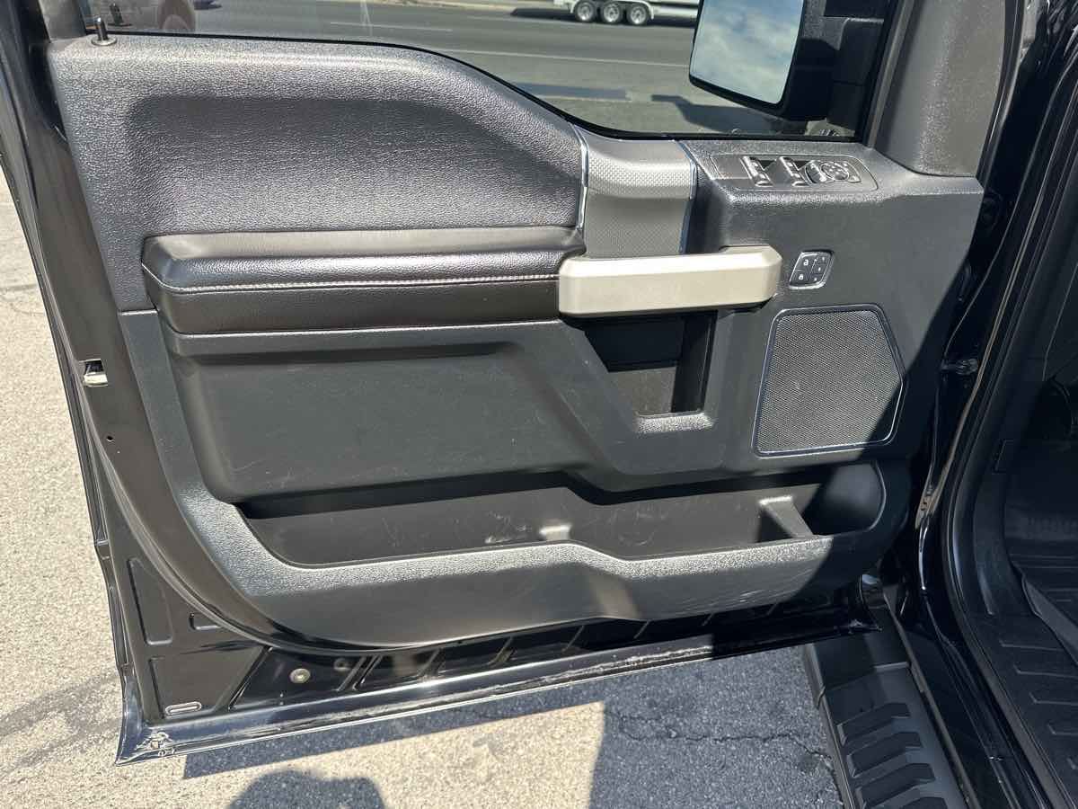 2017 Ford F-150 XLT - Photo 10