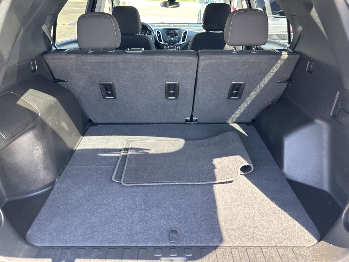 2021 Chevrolet Equinox LT - Photo 16