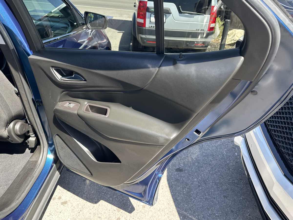 2021 Chevrolet Equinox LT - Photo 18
