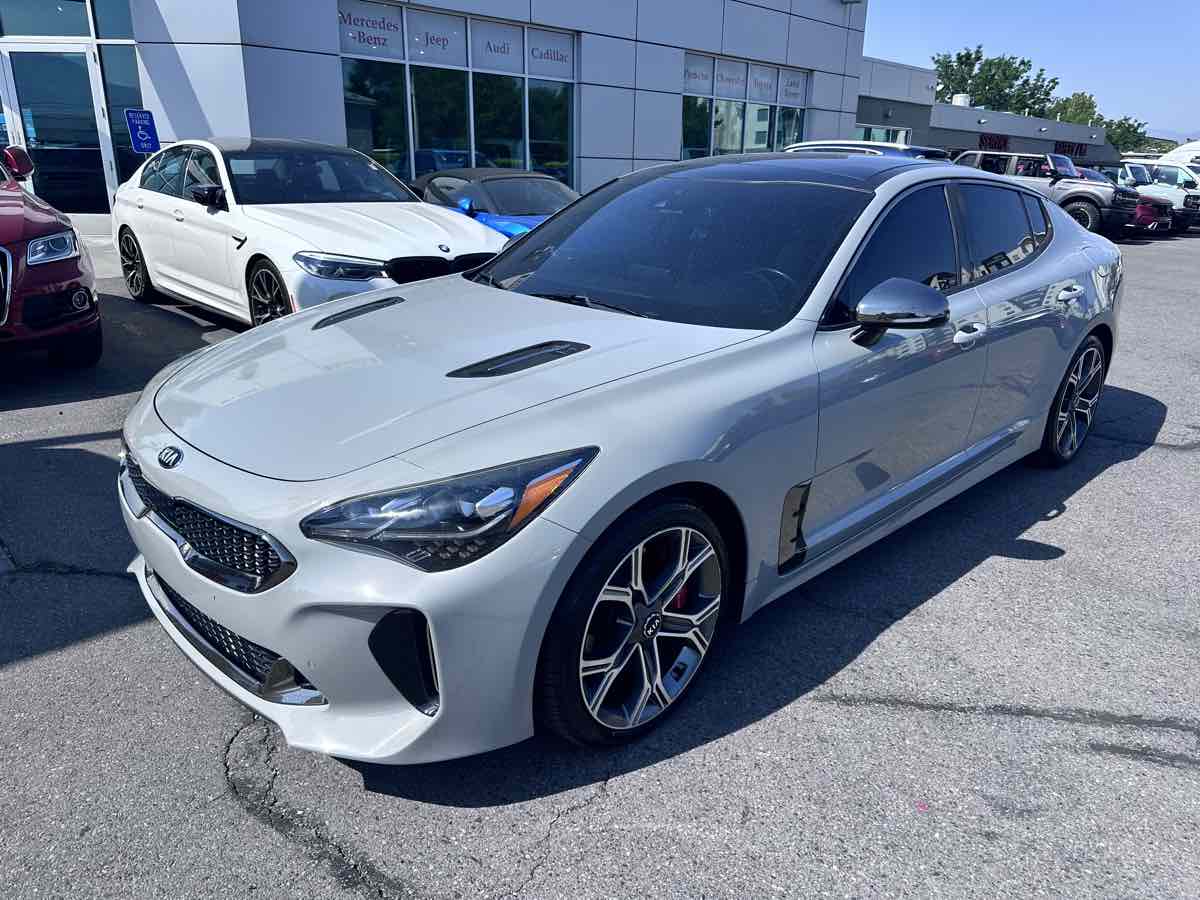 2019 Kia Stinger GT1 photo 2