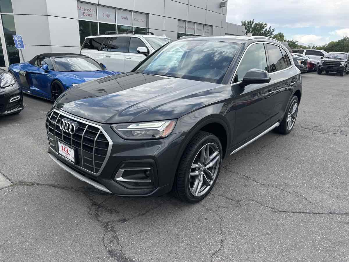2021 Audi Q5 Premium 45 TFSI photo 2