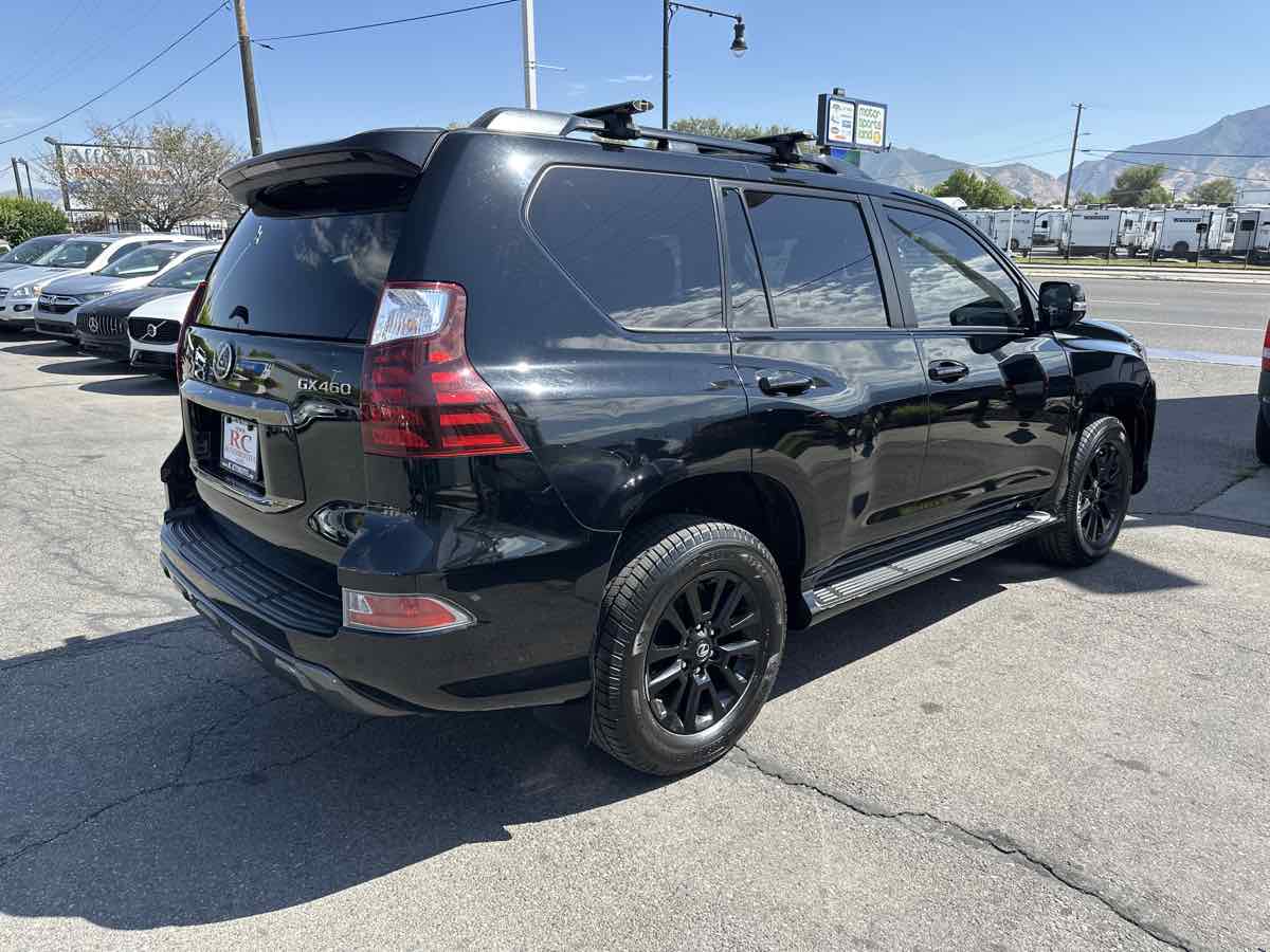 2022 Lexus GX 460 Black Line Special Edition photo 2