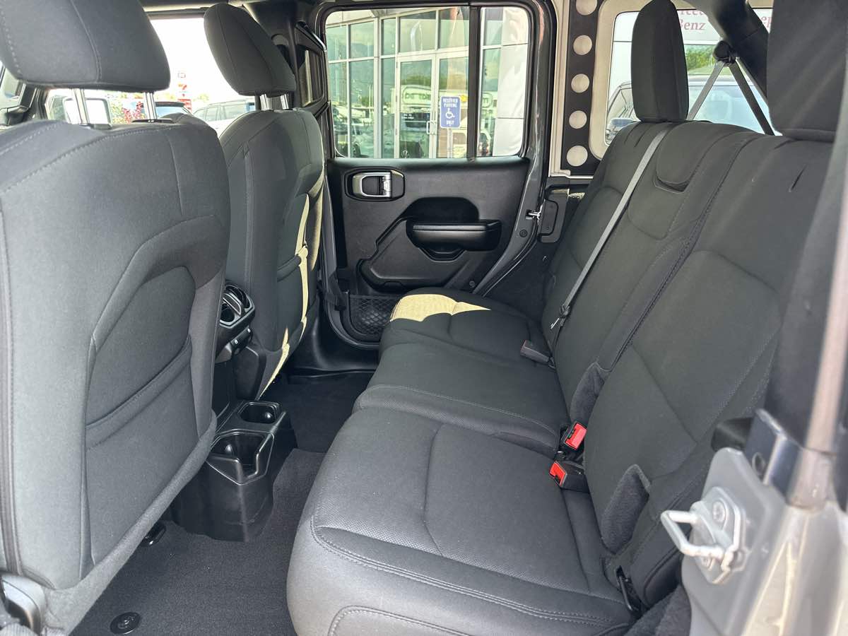 2021 Jeep Wrangler Unlimited Sport S photo 14