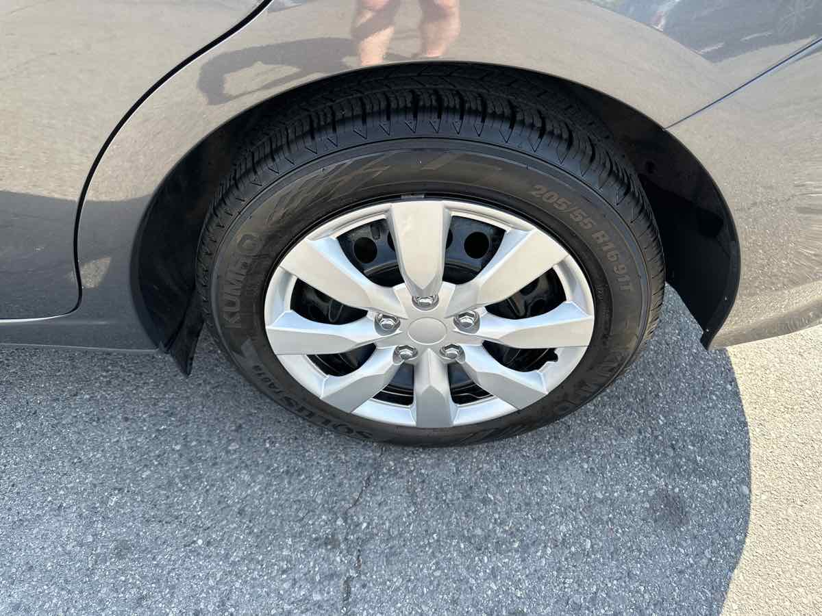 2020 Subaru Impreza Base photo 9