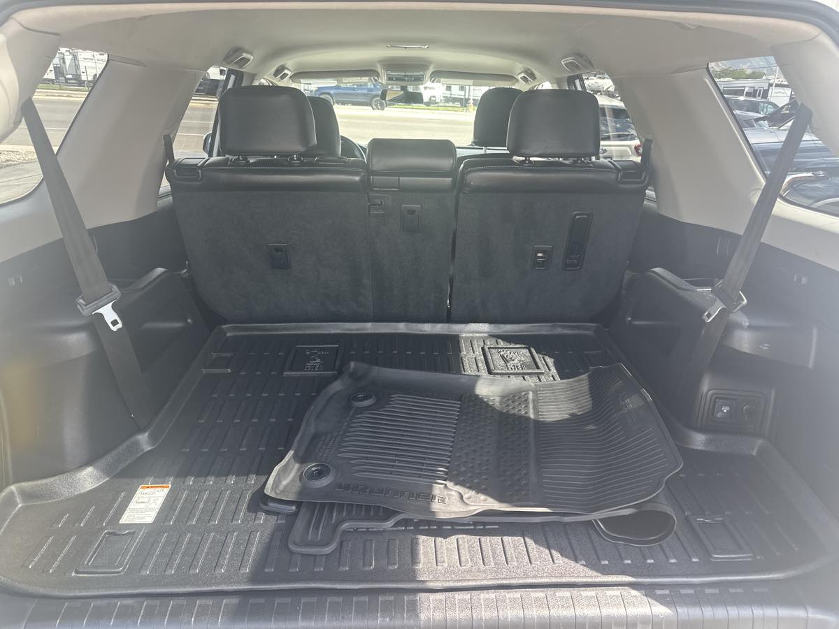 2016 Toyota 4Runner SR5 photo 15