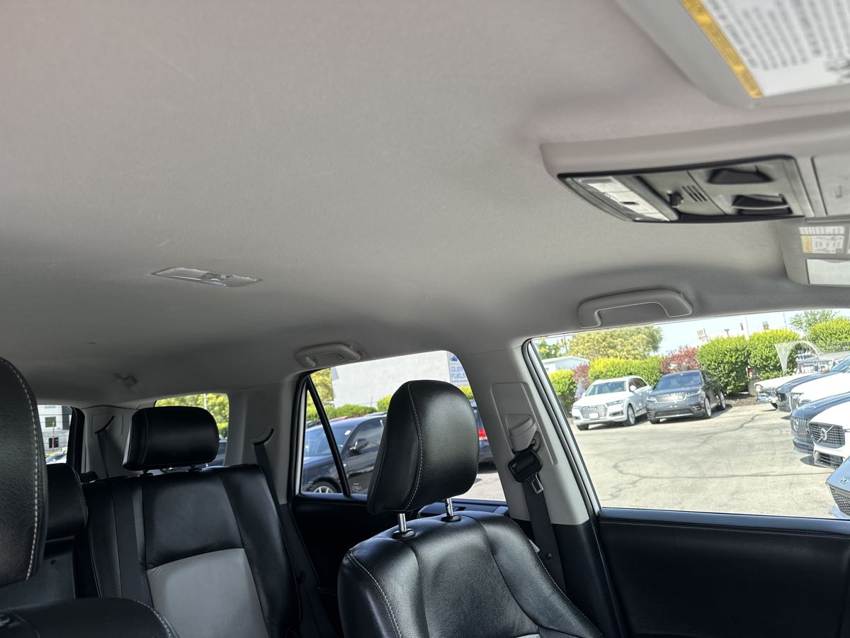 2016 Toyota 4Runner SR5 photo 22