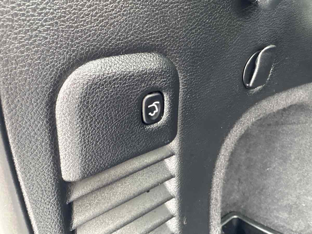 2020 Jeep Grand Cherokee High Altitude photo 13