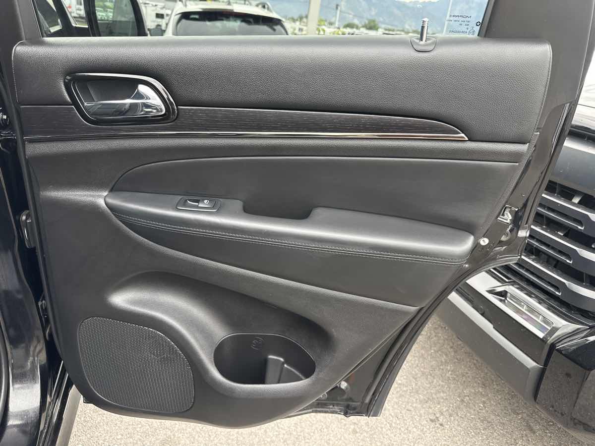 2020 Jeep Grand Cherokee High Altitude photo 16