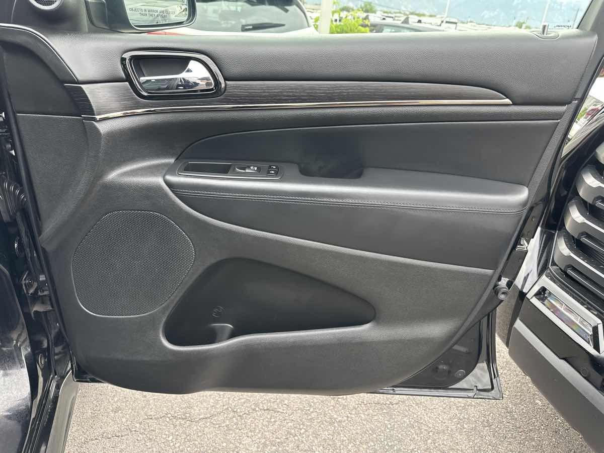 2020 Jeep Grand Cherokee High Altitude photo 18