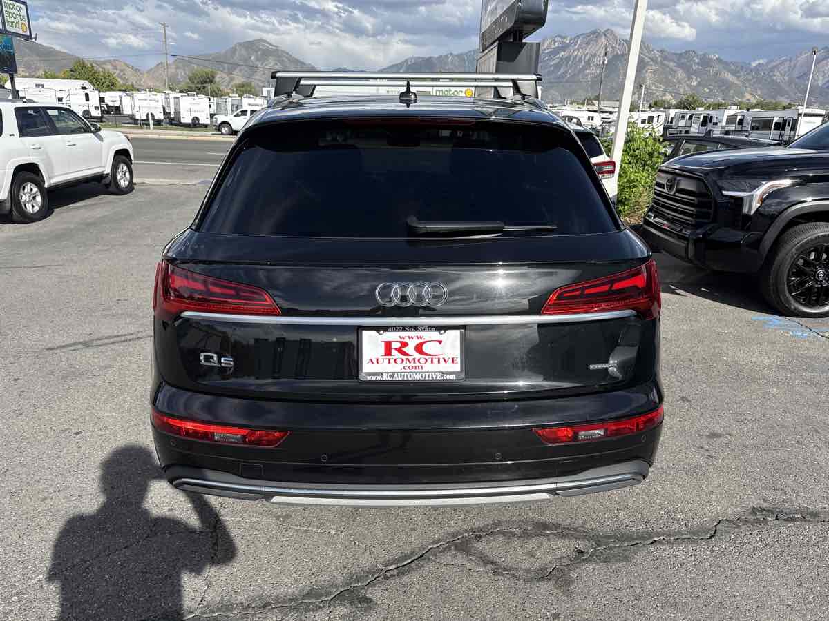 2021 Audi Q5 45 Premium Plus photo 3