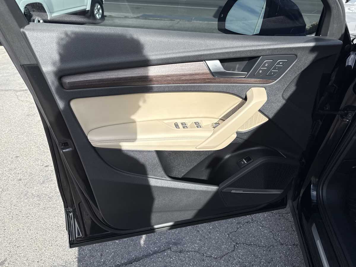 2021 Audi Q5 45 Premium Plus photo 7