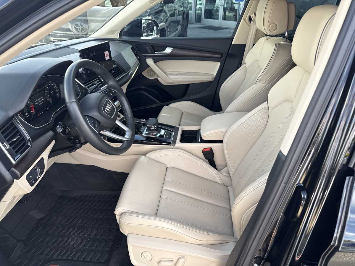 2021 Audi Q5 45 Premium Plus photo 9