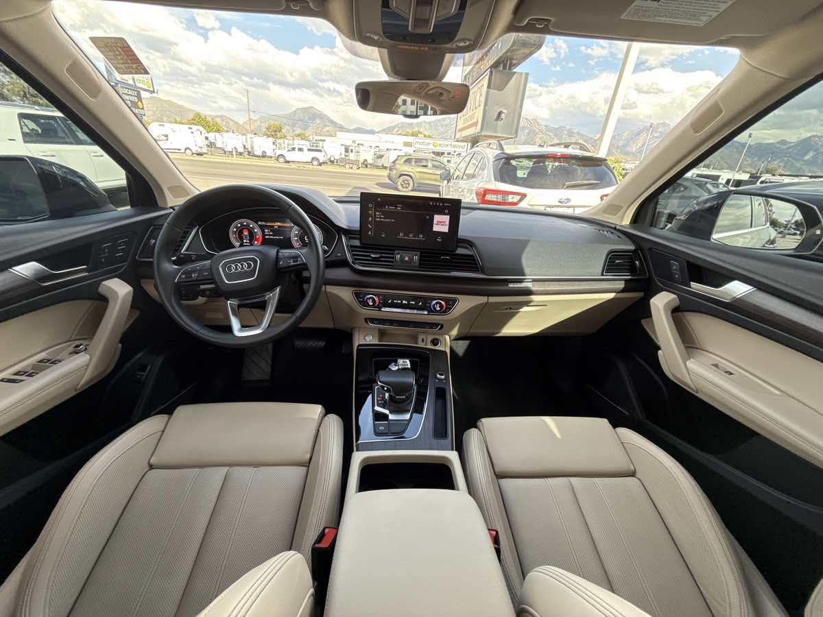 2021 Audi Q5 45 Premium Plus photo 12