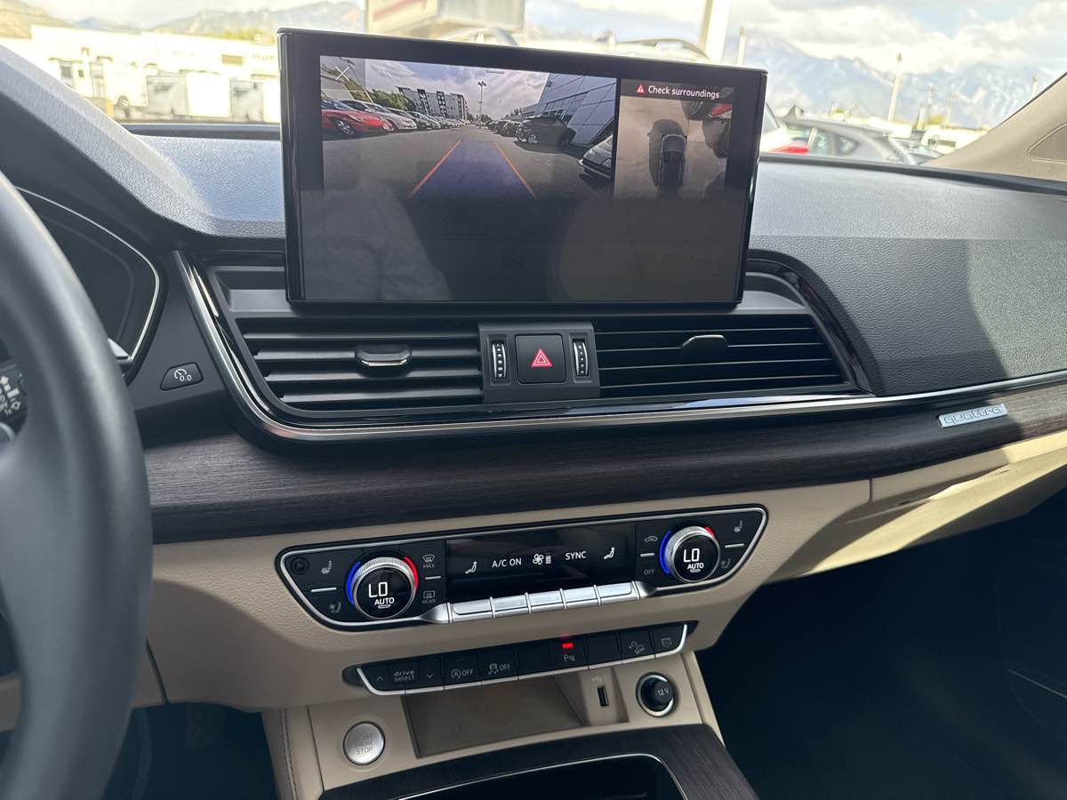 2021 Audi Q5 45 Premium Plus photo 23