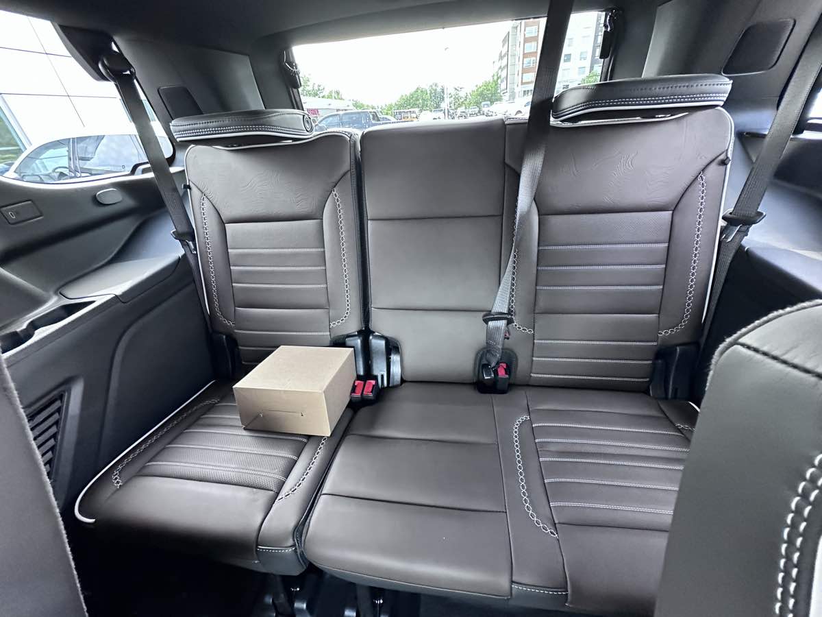 2025 Gmc Yukon Denali Ultimate photo 14
