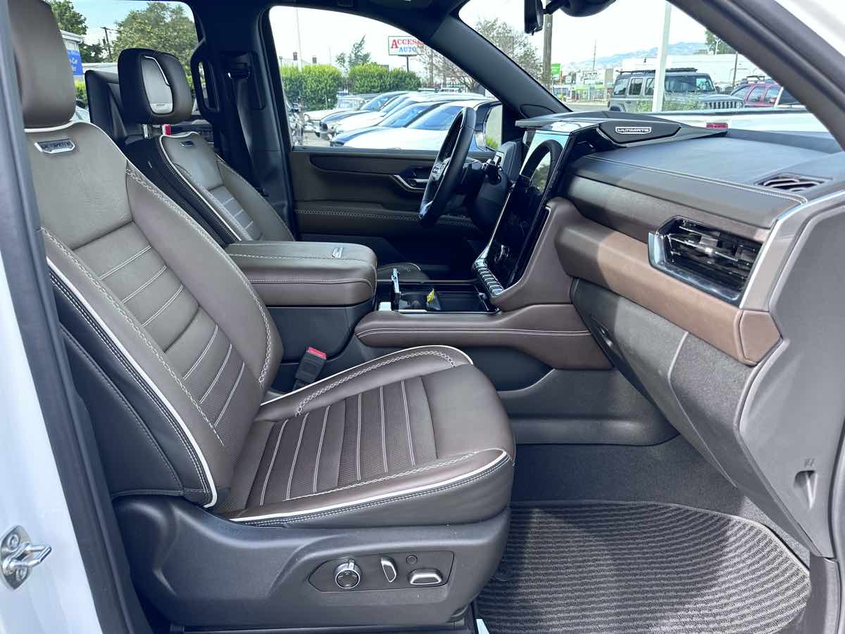 2025 Gmc Yukon Denali Ultimate photo 19