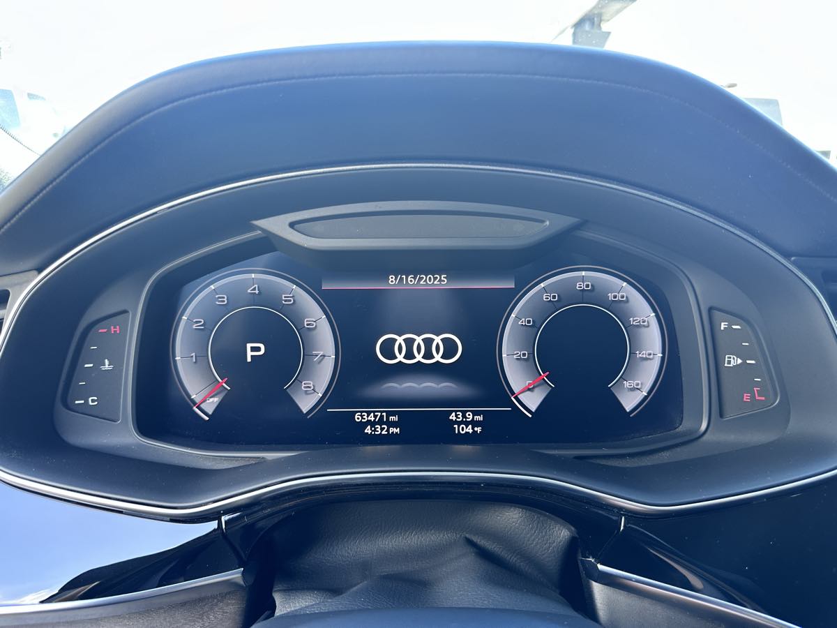 2019 Audi Q8 line Premium Plus photo 24