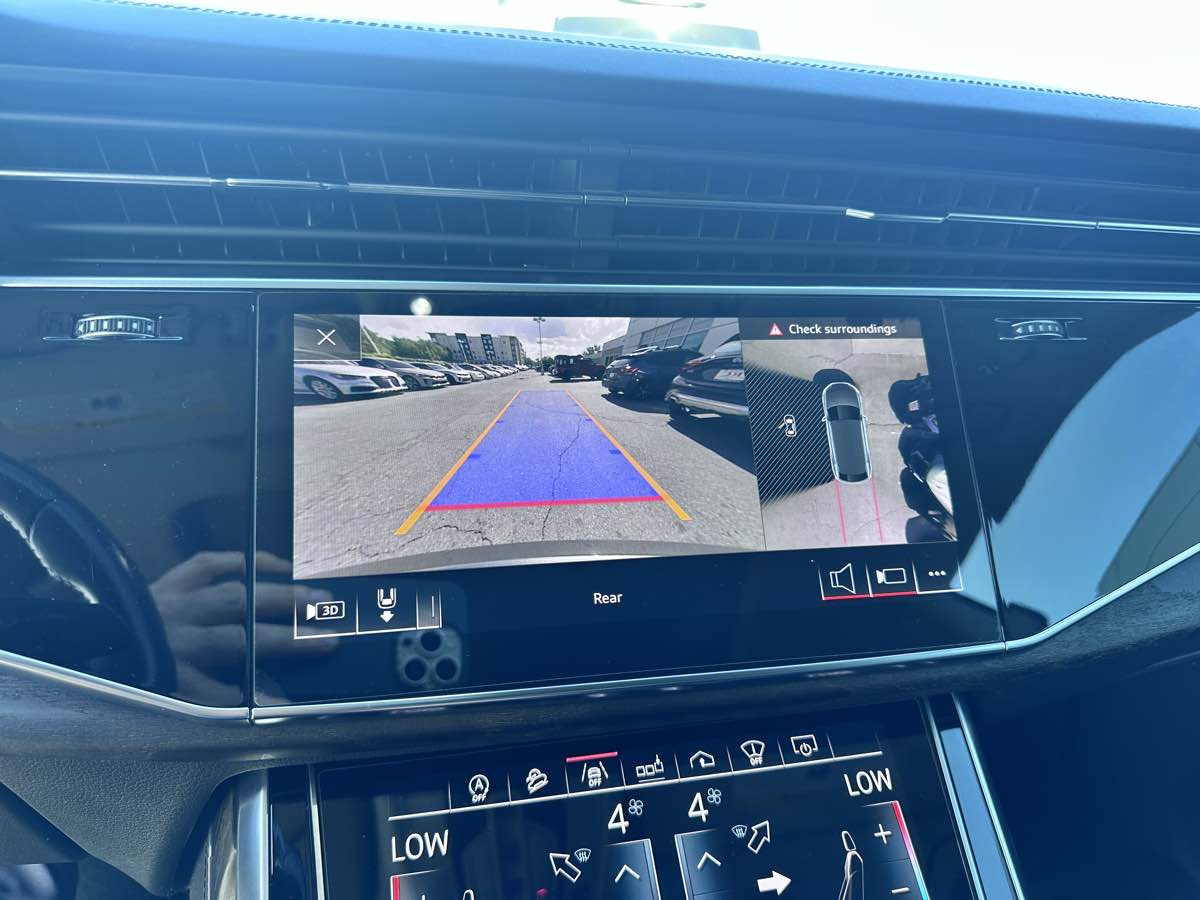 2019 Audi Q8 line Premium Plus photo 26