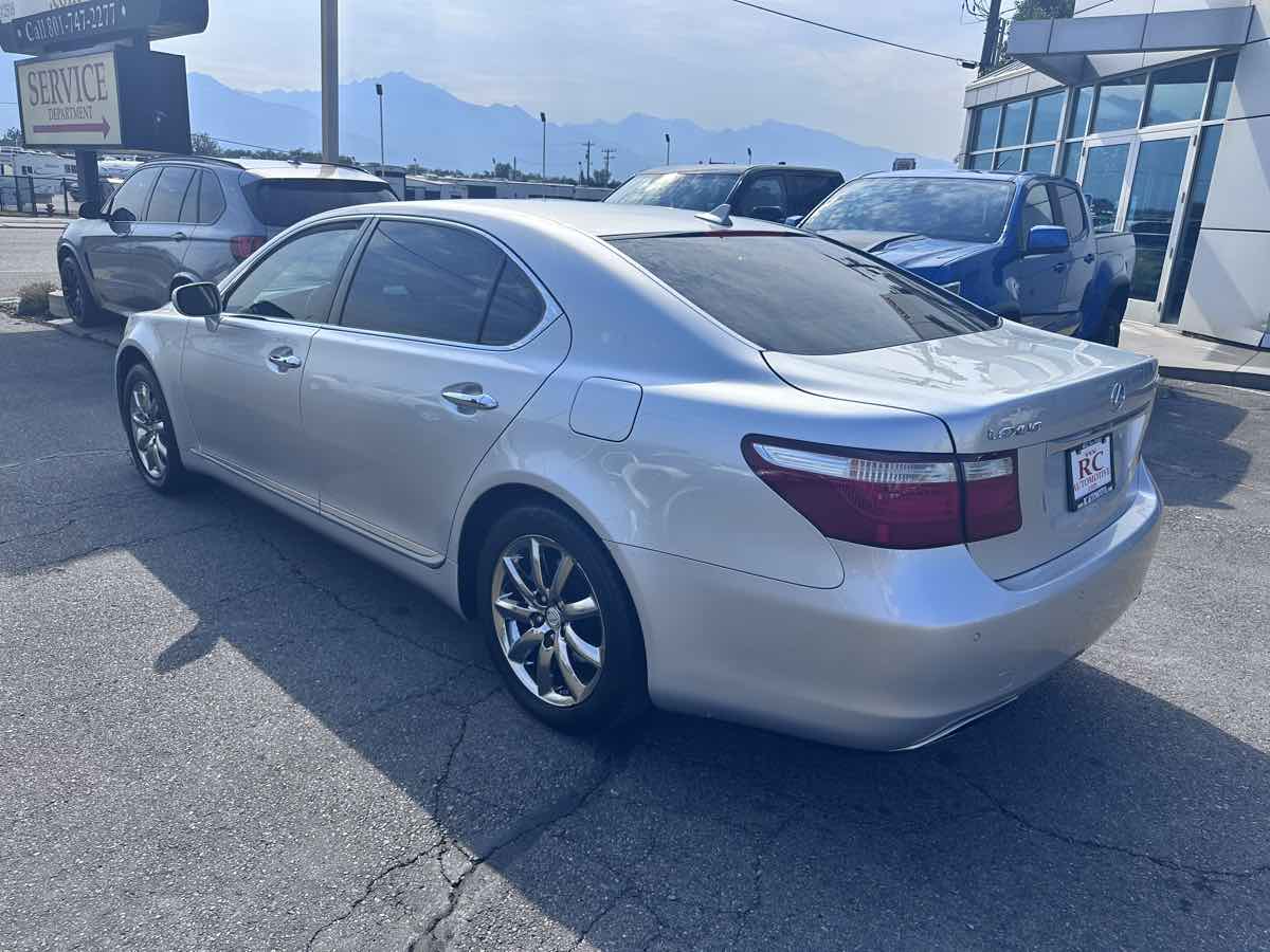 2007 Lexus LS 460 photo 7