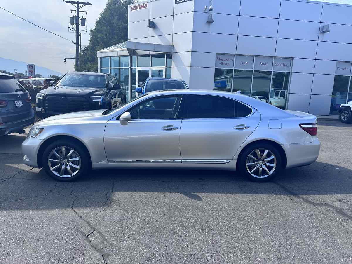 2007 Lexus LS 460 photo 8