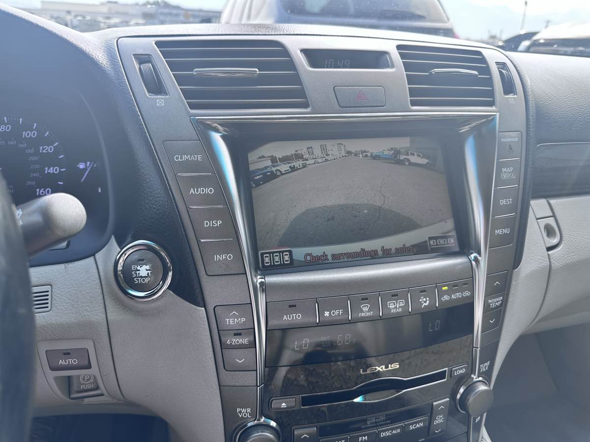 2007 Lexus LS 460 photo 21
