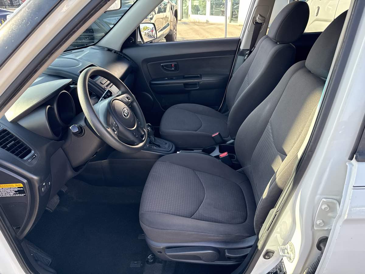 2013 Kia Soul Base photo 12
