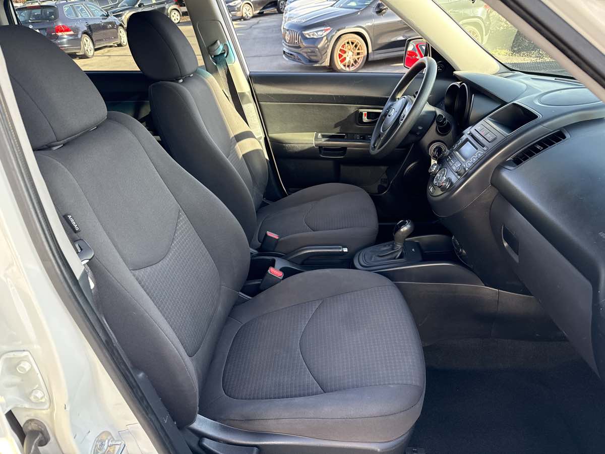 2013 Kia Soul Base photo 19
