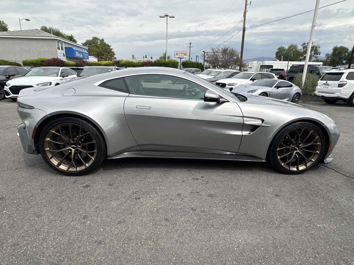 2025 Aston Martin Vantage AM6 photo 11