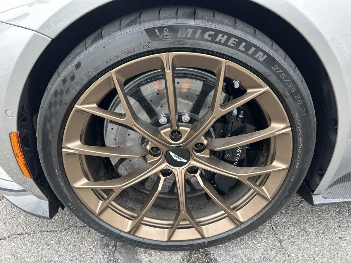2025 Aston Martin Vantage AM6 photo 29