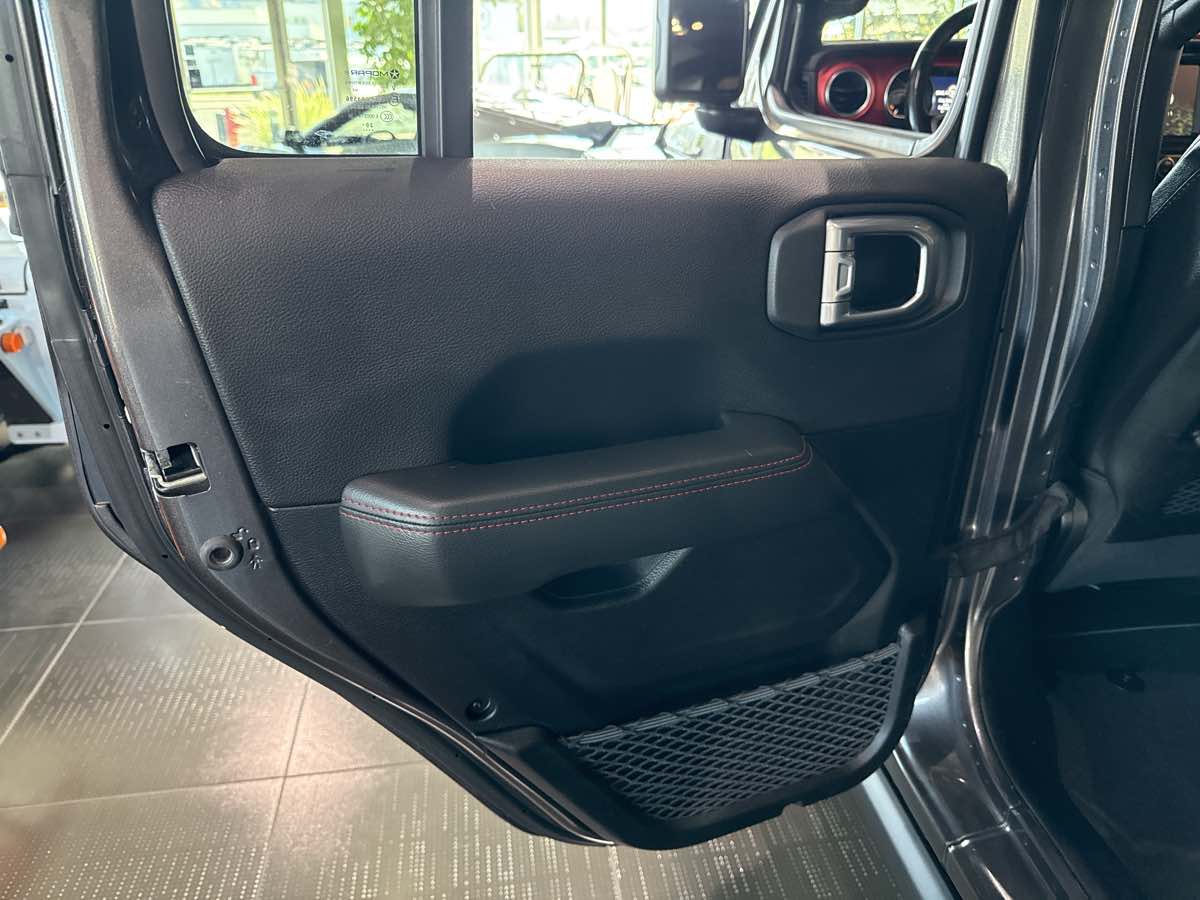 2021 Jeep Gladiator Rubicon photo 11