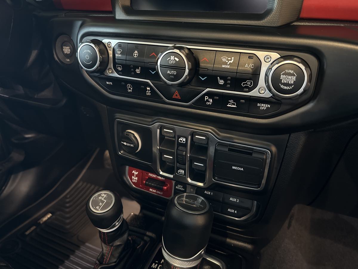 2021 Jeep Gladiator Rubicon photo 20