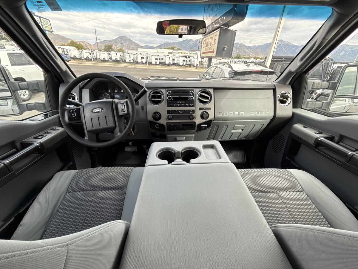 2013 Ford F-350 XL photo 15