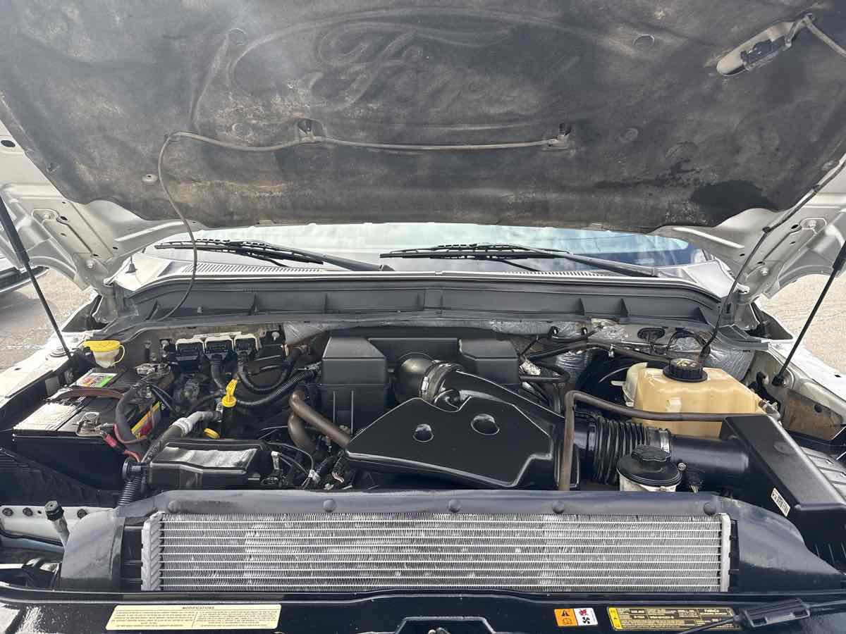 2013 Ford F-350 XL photo 22