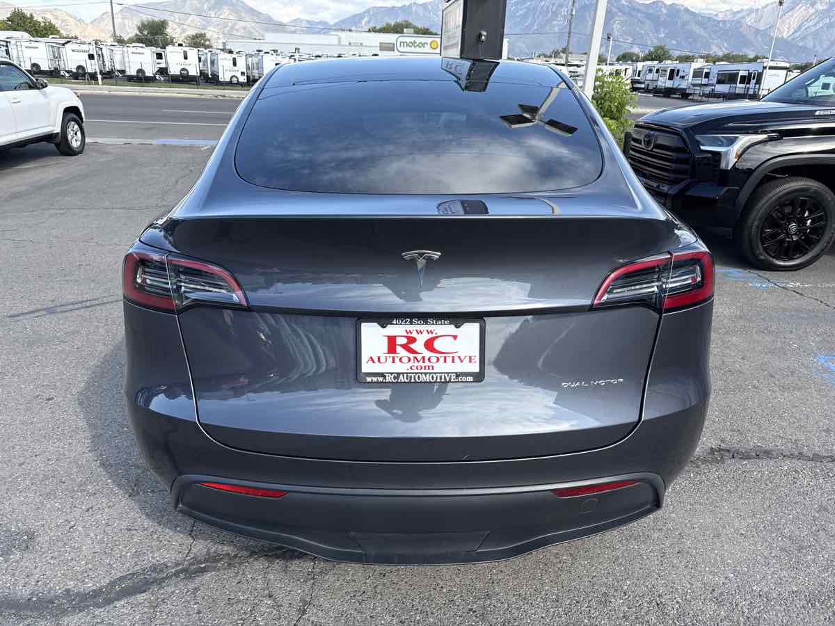 2023 Tesla Model Y Long Range photo 7