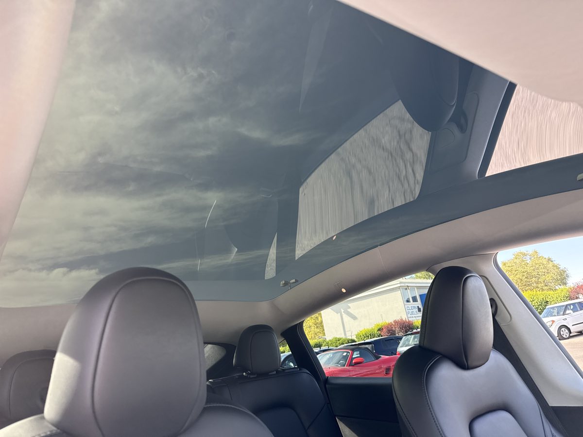 2023 Tesla Model Y Long Range photo 24