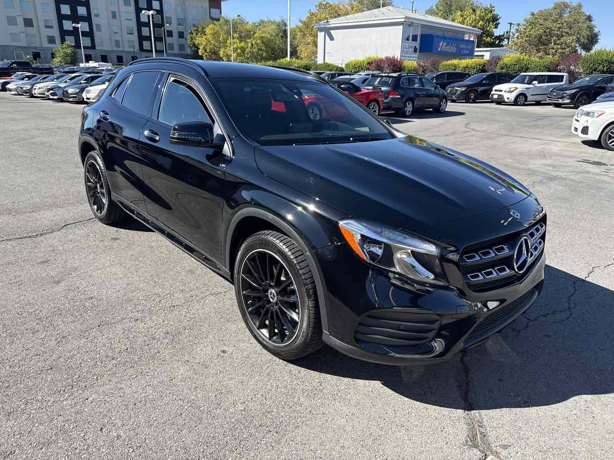 2019 Mercedes Benz GLA 250 4MATIC AMG photo 3