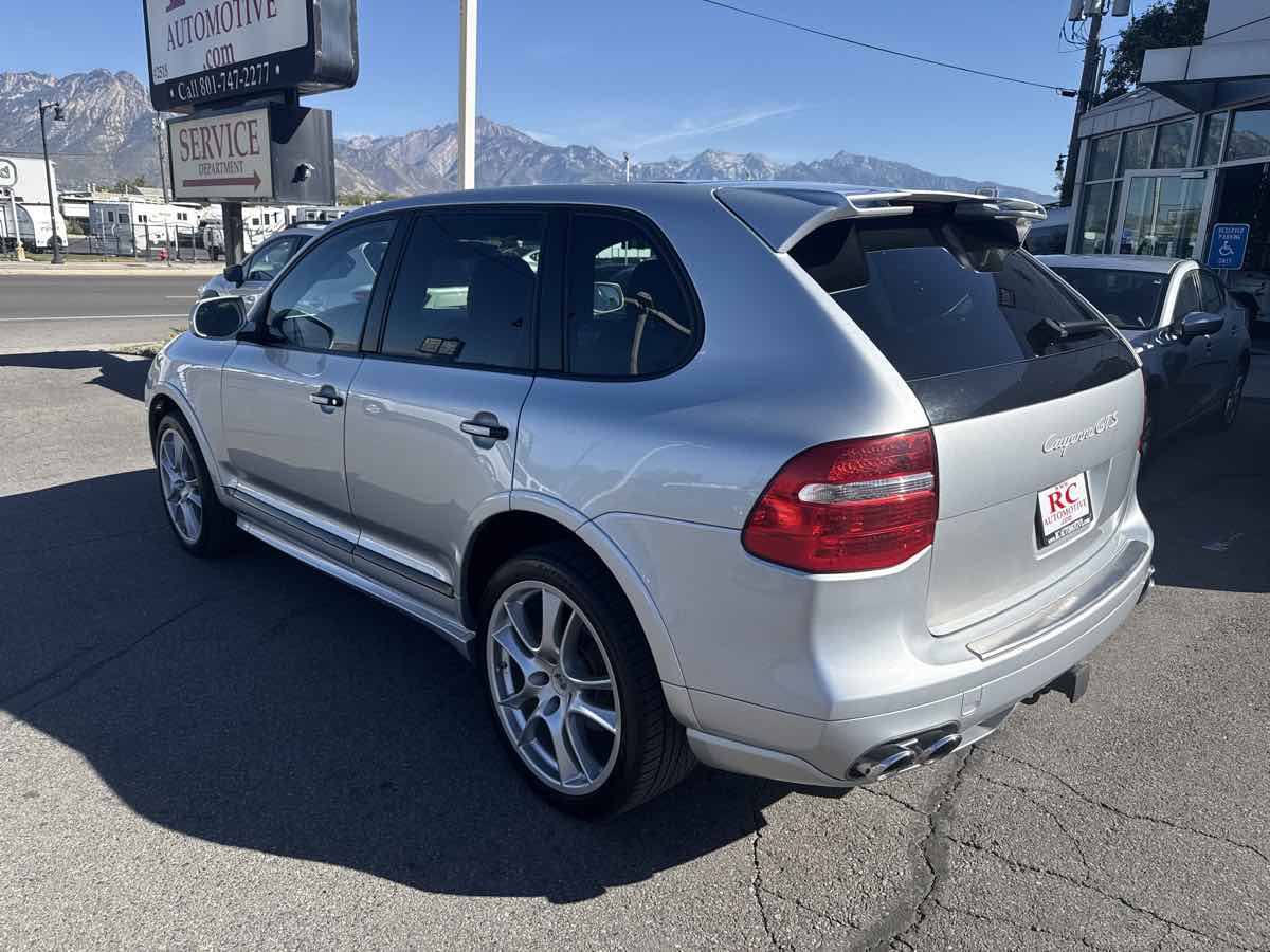 2008 Porsche Cayenne GTS photo 4