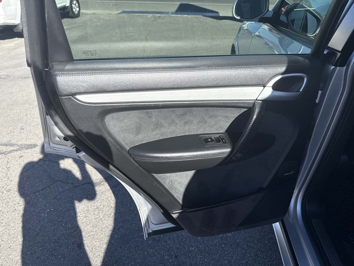 2008 Porsche Cayenne GTS photo 8
