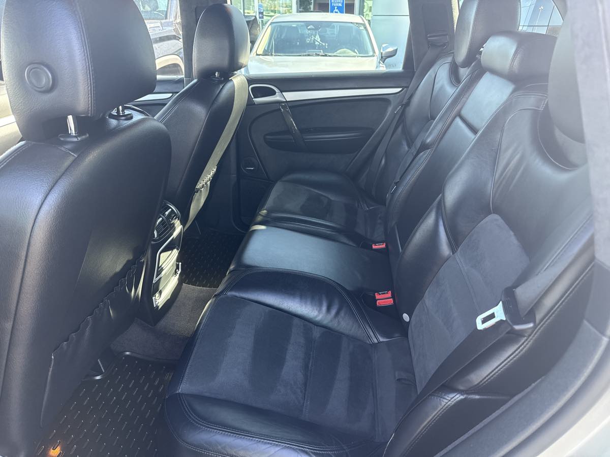 2008 Porsche Cayenne GTS photo 9