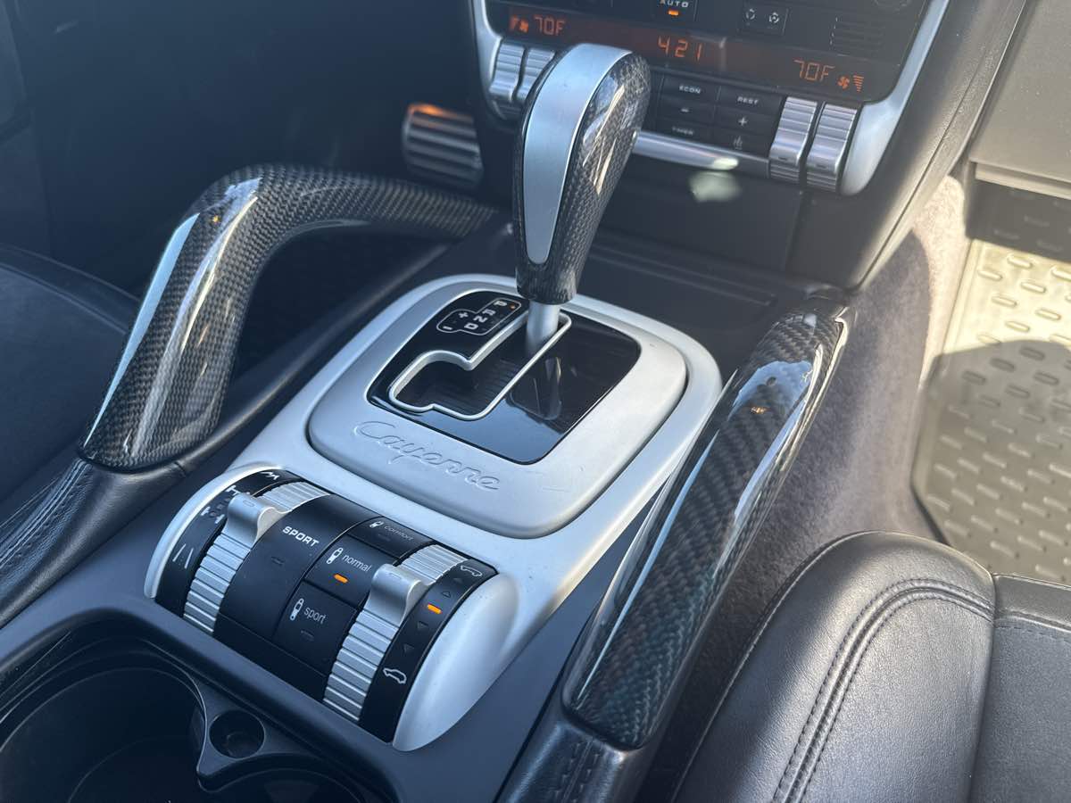 2008 Porsche Cayenne GTS photo 18